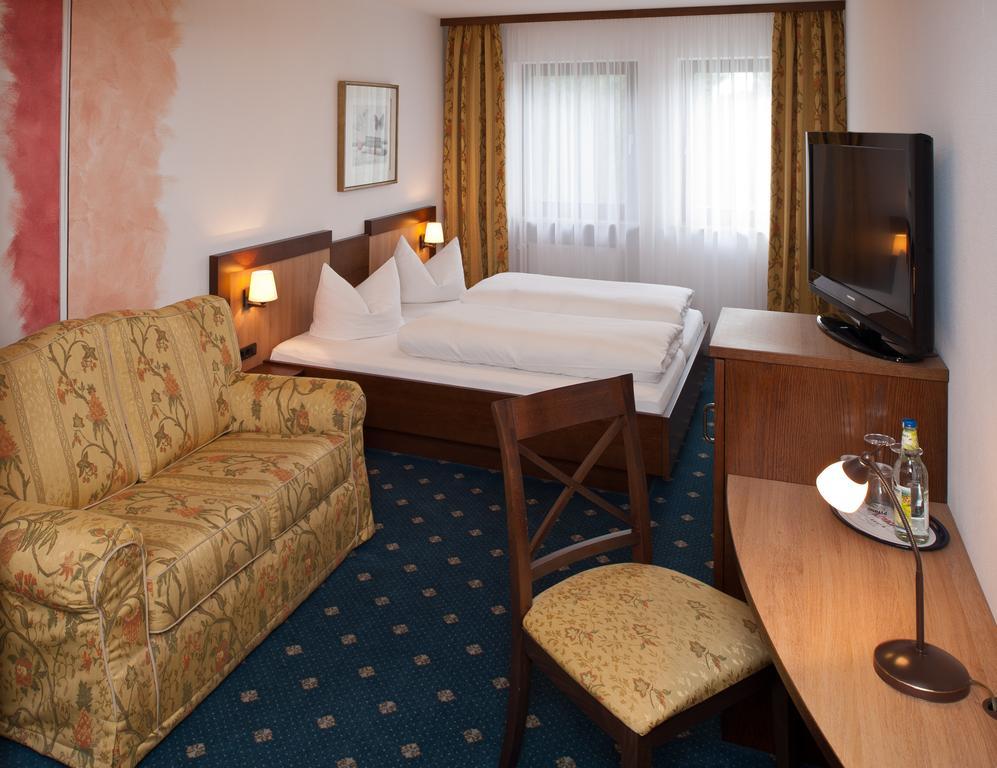 Sindersdorfer Hof Hotel Hilpoltstein Ruang foto